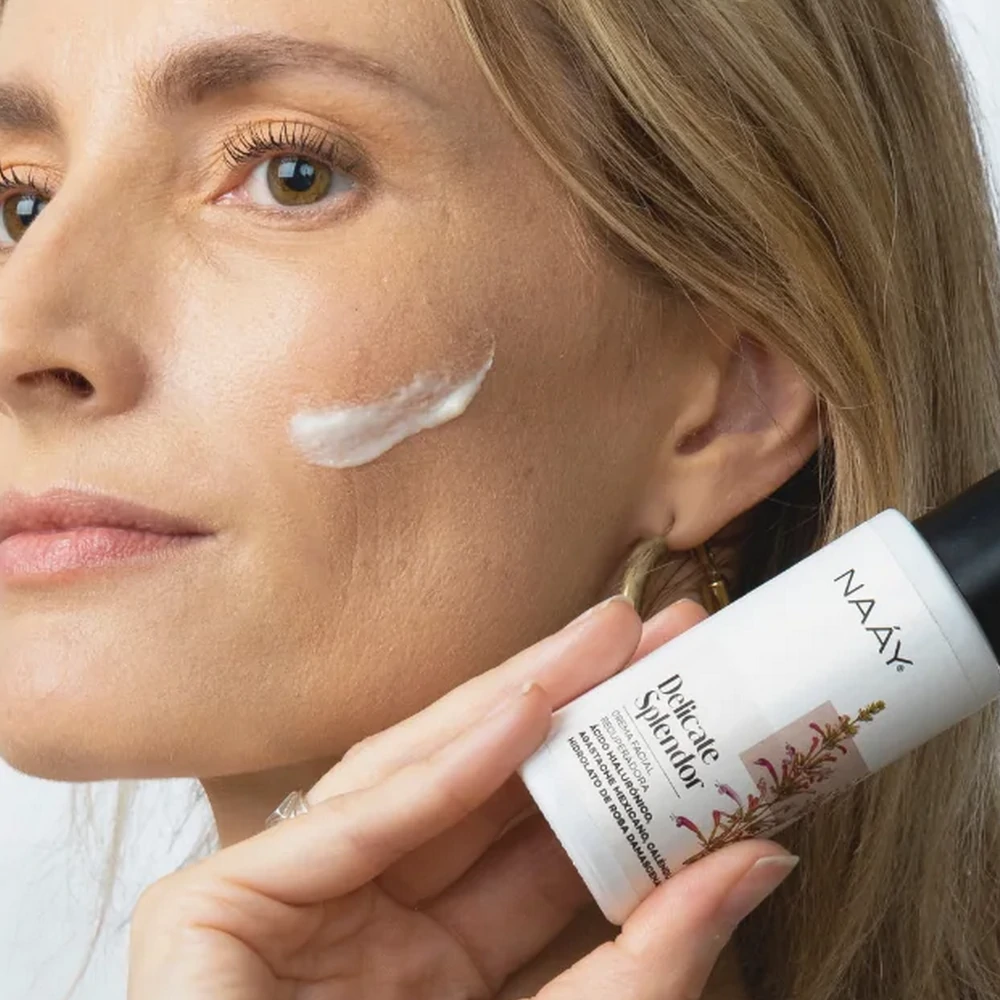 Crema facial calmante y protectora para piel sensible Delicate Splendor - Imagen 2